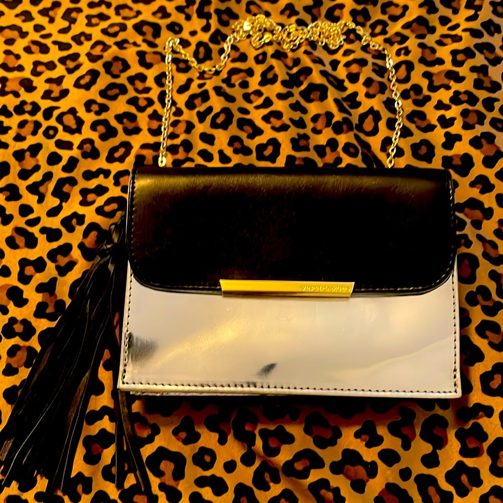Vince Camuto Vany Crossbody